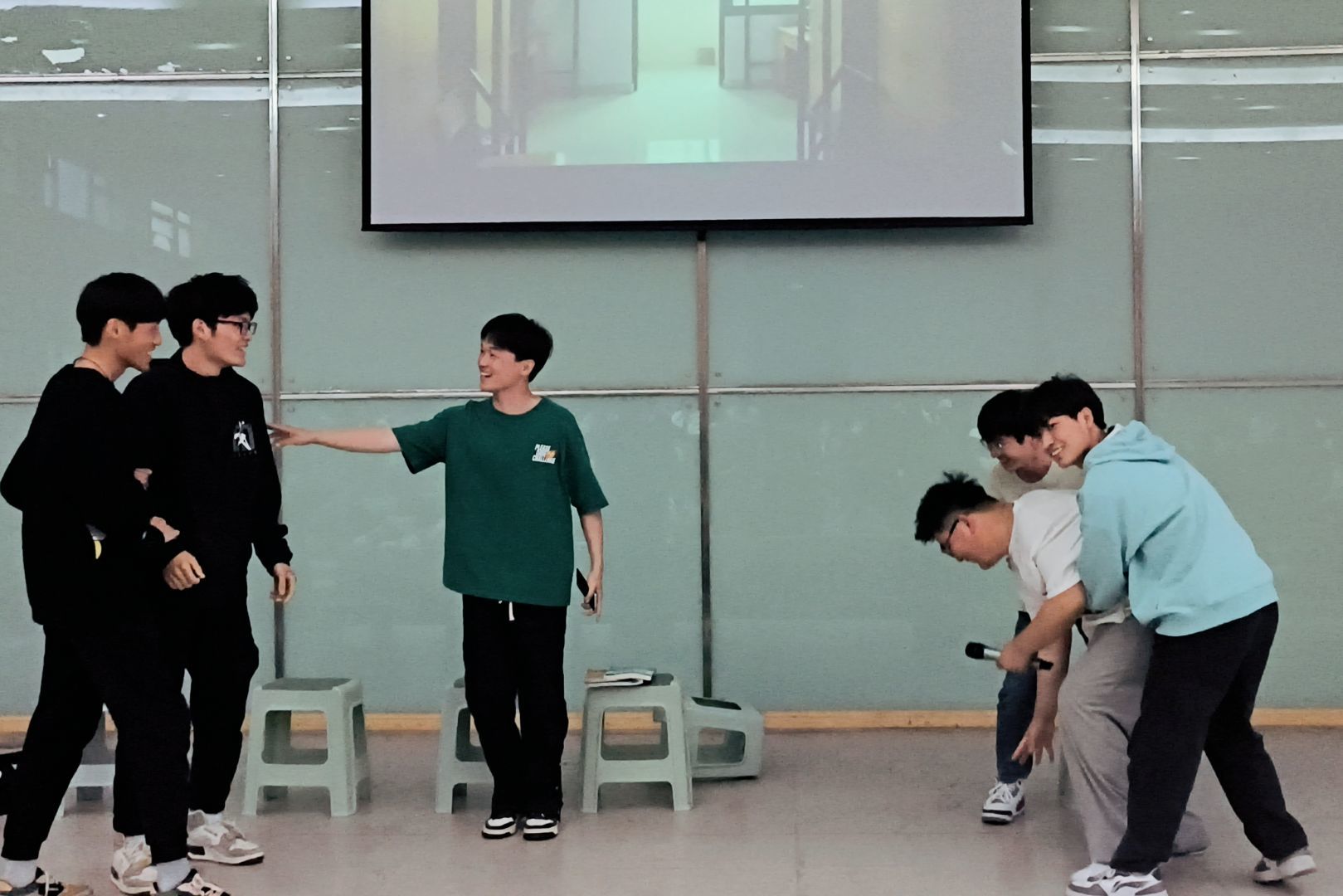 圖為第四組表演瞬間。