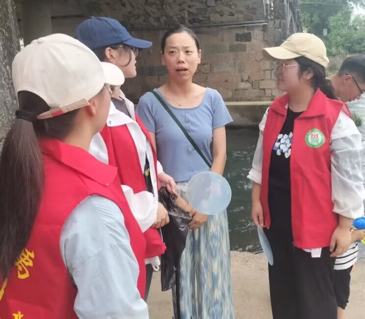 武院河小禹團隊與市民交流