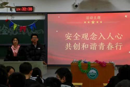 ȫ^ģ(chung)Cഺ